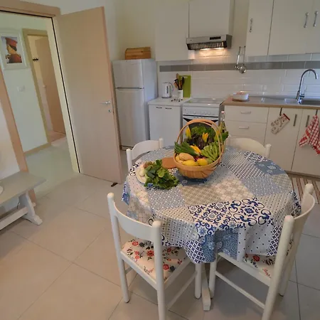 Seaside Apartment *